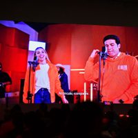 El mensaje de Samuel García a MC: “vamos por el carro completo, eléctrico, naranja y de Tesla”