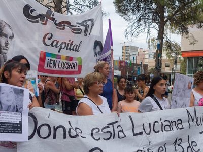 A siete meses de su desaparición, marcharon en Neuquén para exigir justicia por Luciana Muñoz