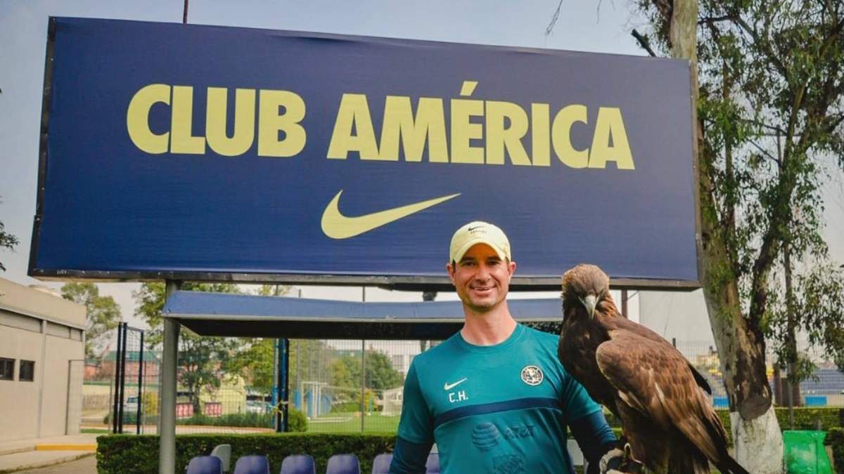 El entrenador del Club América femenil, Craig Harrington