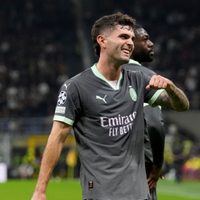 Gol olímpico de Pulisic encamina victoria del AC Milan ante Brujas (Video)