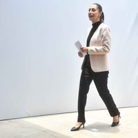 Presupuesto 2025 alcanzará para los programas sociales de hoy y los nuevos: Sheinbaum