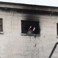 "Somos humanos, no animales": motín en una comisaría por presunto preso con coronavirus
