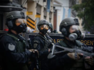 Video: la Gendarmería allanó más de 50 cuevas de dólar paralelo