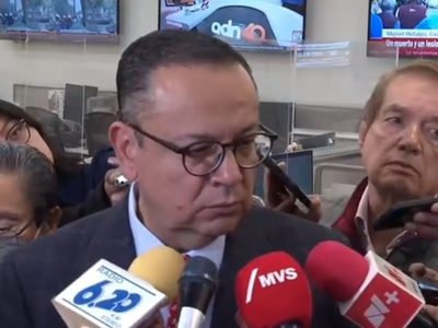 Germán Martínez presenta una solicitud de juicio político contra Yasmín Esquivel