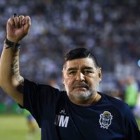 Fueron allanados el domicilio y el consultorio de Agustina Cosachov, la psiquiatra de Diego Maradona