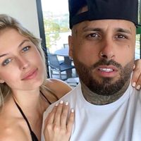 Fans de Nicky Jam destrozan a su novia en las redes sociales: "Parece su hija"