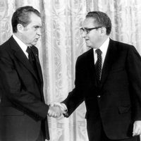 El verdadero Kissinger: solitario, sórdido, mentiroso