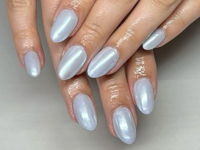 Aprendé a hacer en casa la manicura Cenicienta, la tendencia de uñas que combina elegancia, brillo y un toque de cuento de hadas