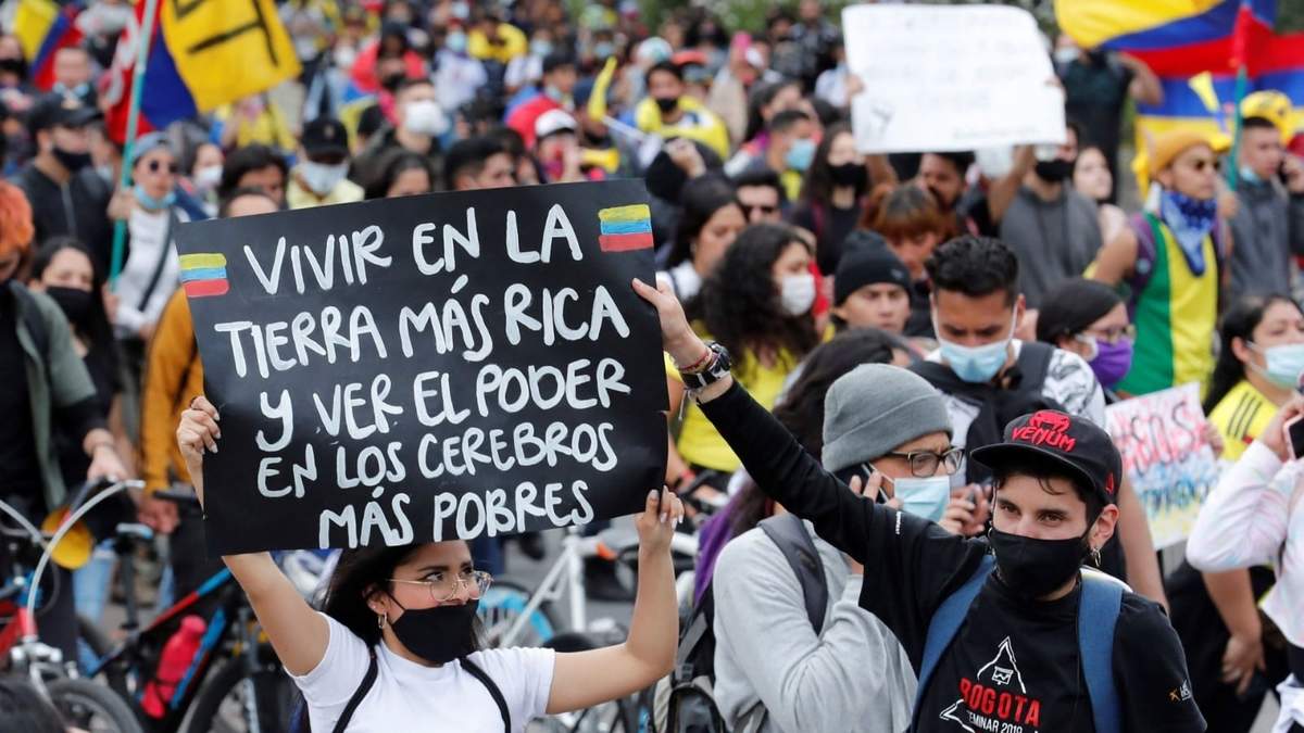 Movilizaciones multitudinarias en la ciudad de Bogotá, Colombia. Fuente: (Twitter)