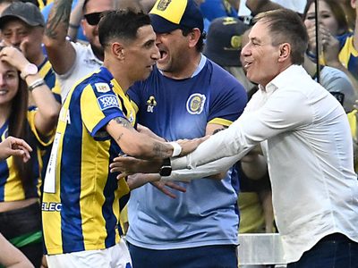 Ariel Holan se quejó porque “le bajan el precio” a Rosario Central