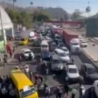 Bloquean la autopista México-Pachuca para exigir el regreso de Monserrat, desaparecida en Ecatepec