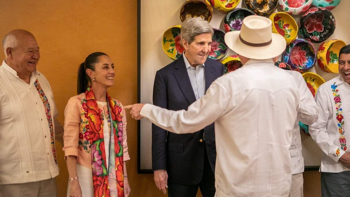 La jefa de Gobierno y John Kerry, el miércoles en Oaxaca