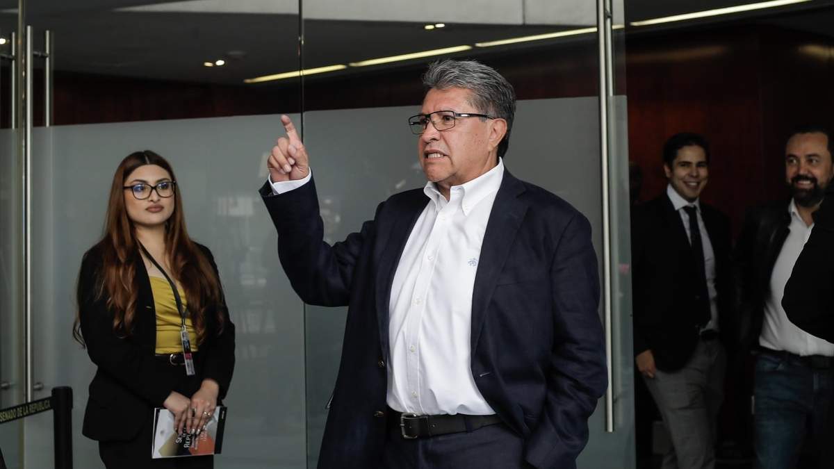 El senador Ricardo Monreal