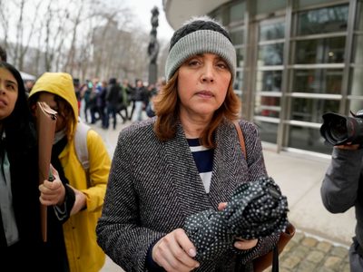 Tribunal otorga amparo a la esposa de García Luna; la UIF deberá descongelar sus cuentas