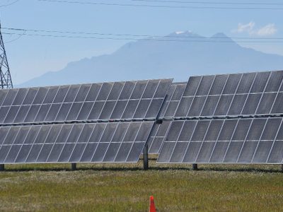 La Cofece multa con 977 mil a fotovoltaicas por no notificar su asociación