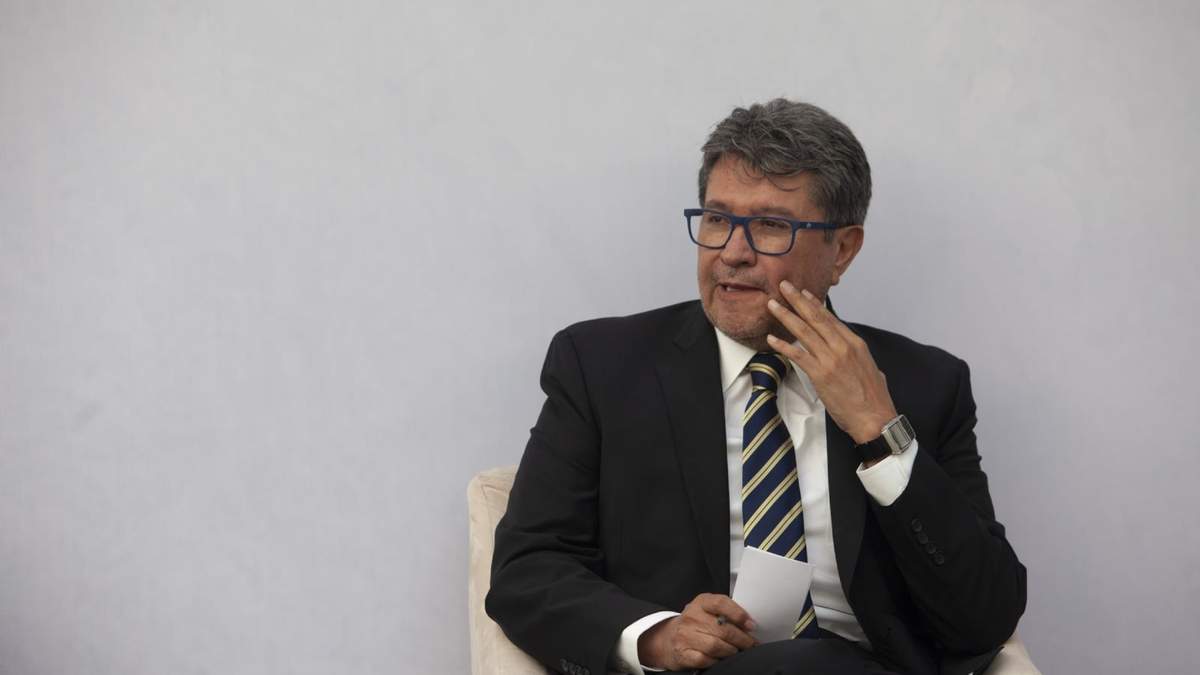 El coordinador de Morena en el Senado, Ricardo Monreal