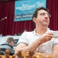 Ajedrez: Todos son sospechosos de hacer trampa en ajedrez en línea, de acuerdo a Kramnik