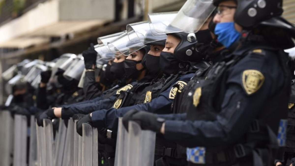 Desde octubre de 2019, 72 policías han sido detenidos por cometer distintos delitos en la CDMX