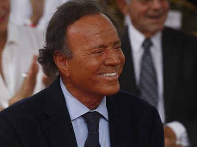 “Te quiero”: Julio Iglesias fue homenajeado por sus hijas con una tierna postal en las redes