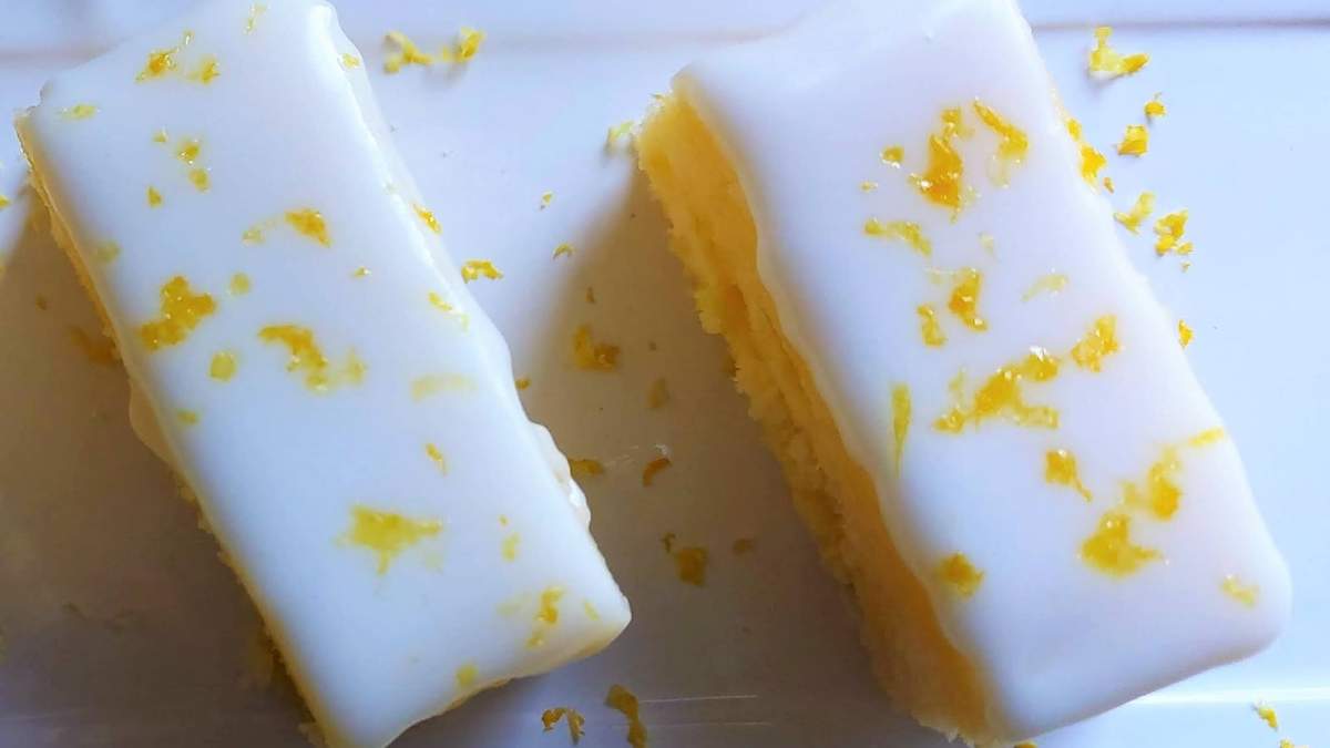 Cómo hacer unos ricos brownies de limón. Fuente: (X)
