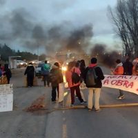 Escuela 364: prometieron gestionar la reanudación de las obras y levantaron el corte de ruta