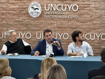 Tadeo García Zalazar fijó postura respecto a la marcha por el financiamiento universitario