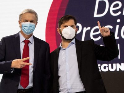 En la recta final de la campaña, Gabriel Boric y Antonio Kast se enfrentarán hoy en el último debate