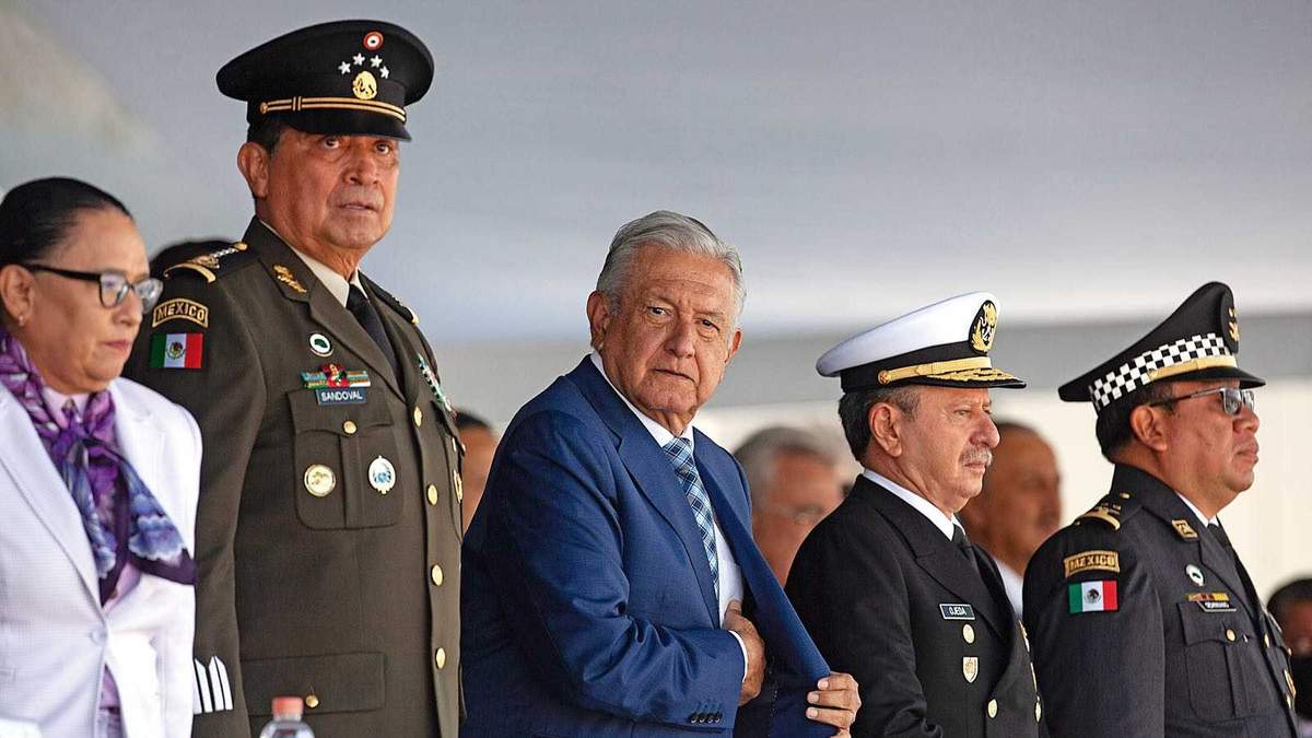 Fuerzas Armadas. Poder con aval presidencial