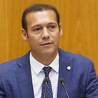"Carta a los Neuquinos": Omar Gutiérrez pidió solidaridad y unión