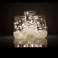 Con un CD viejo y un frasco de vidrio podés crear este hermoso objeto para darle un toque chic a tu hogar