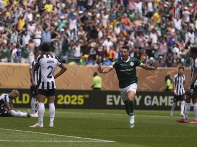 Paulinho anota en la prórroga y Palmeiras vence 1-0 a Botafogo en el Mundial de Clubes