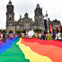 Cuatro de cada 10 usuarios de redes cometen discriminación y ataques a la comunidad LGBTTTIQ+