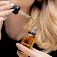 Con 2 ingredientes: el aceite casero para lograr que tu cabello crezca sin parar y que es mejor que los comprados