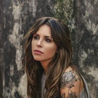 Nueva canción y nueva postal: Cande Tinelli sorprende a sus fans en las redes sociales