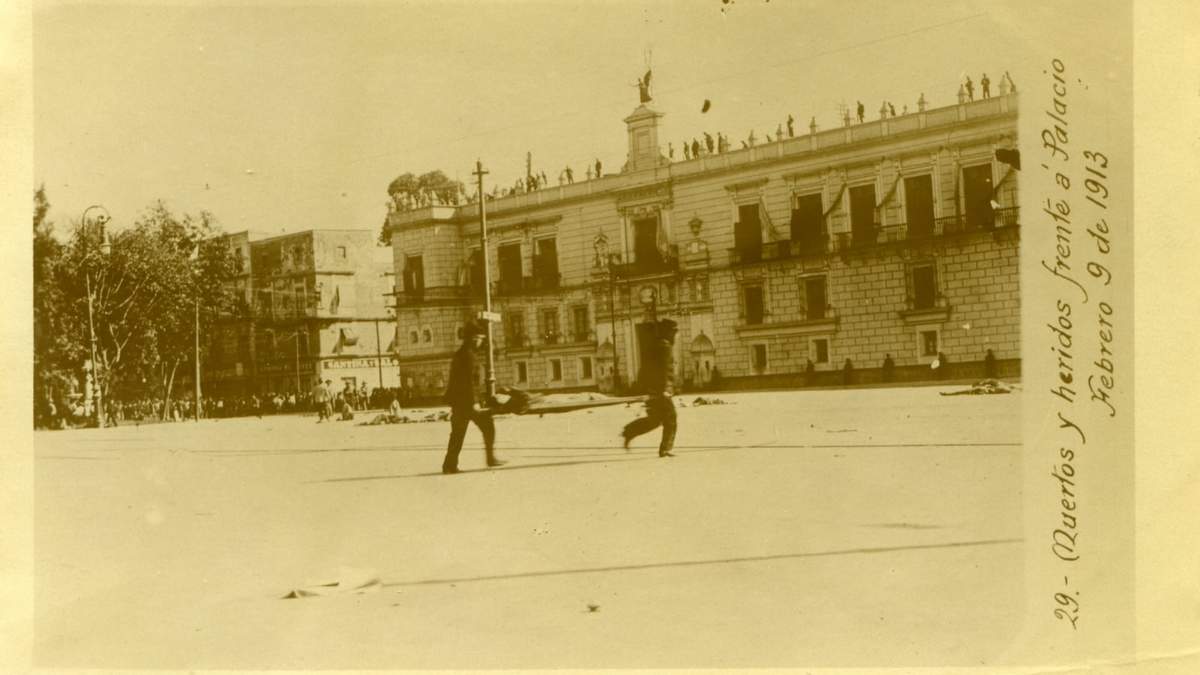 Muertos y heridos frente a Palacio Nacional. Febrero 9 de 1913.