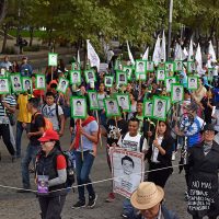 Padres de los 43 exigen al gobierno de Peña deje de sostener la 'verdad histórica”