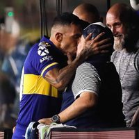 El increíble homenaje de Carlos Tevez a Maradona en el triunfo de Boca ante Inter