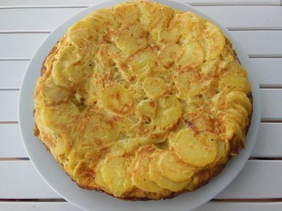 Tortilla de papas sin huevo: en pocos minutos y con esta espectacular idea, una receta que salva tu almuerzo