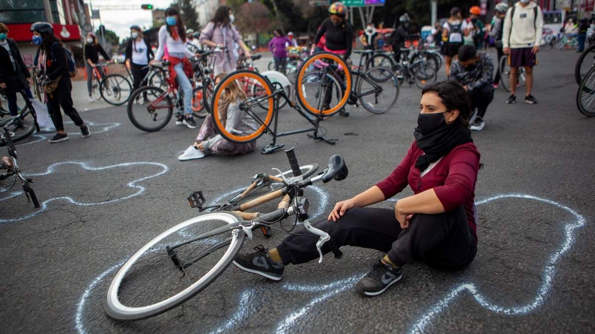 Protesta de ciclistas en la Ciudad de México