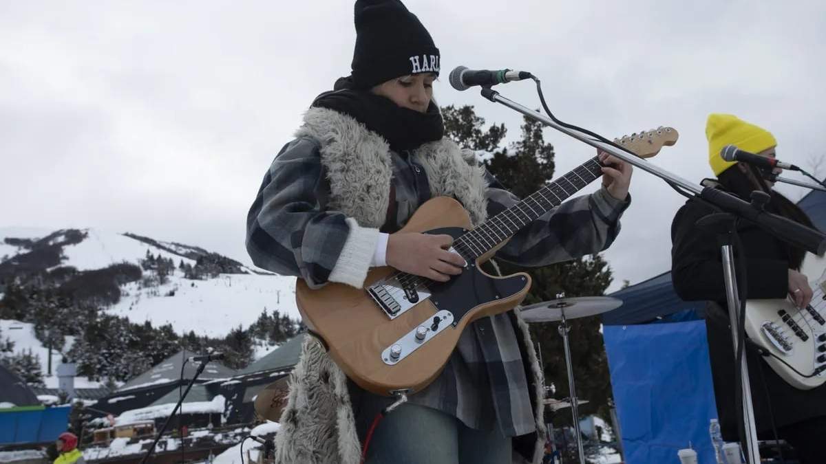 El trío Escorpia abrió el ciclo musical en el Cerro Catedral. Fuente: (Twitter)