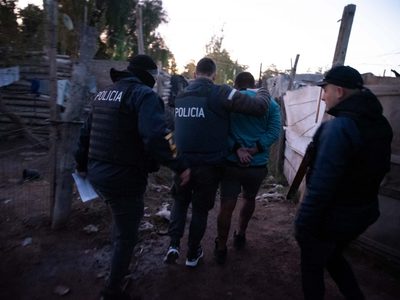Un violento tiroteo en Las Heras dejó cuatro heridos