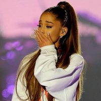 ¡Temen lo peor! Ariana Grande y una terrible noticia en la cuarentena por coronavirus ¡Lloran sus fa
