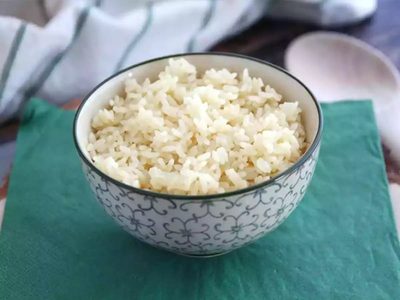 No tires el arroz de ayer: usalo para hacer esta receta fácil, económica y llena de sabor