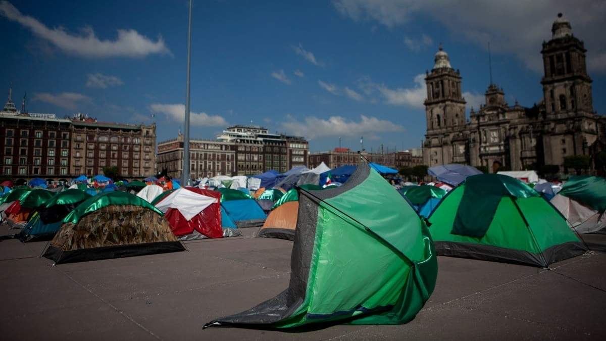 El Frena aseguró que se retirará del Zócalo de la CDMX