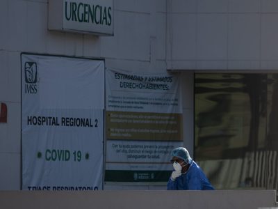 Lanzan "Operación Chapultepec" para dotar de personal médico a hospitales covid del Valle de México