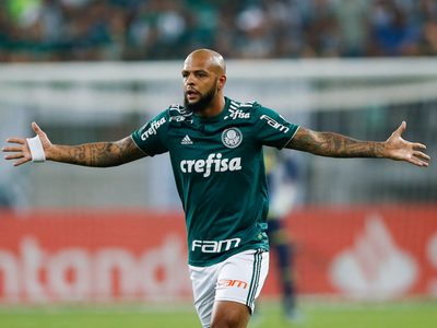 Felipe Melo a puro show: gol, disturbios y declaración de amor
