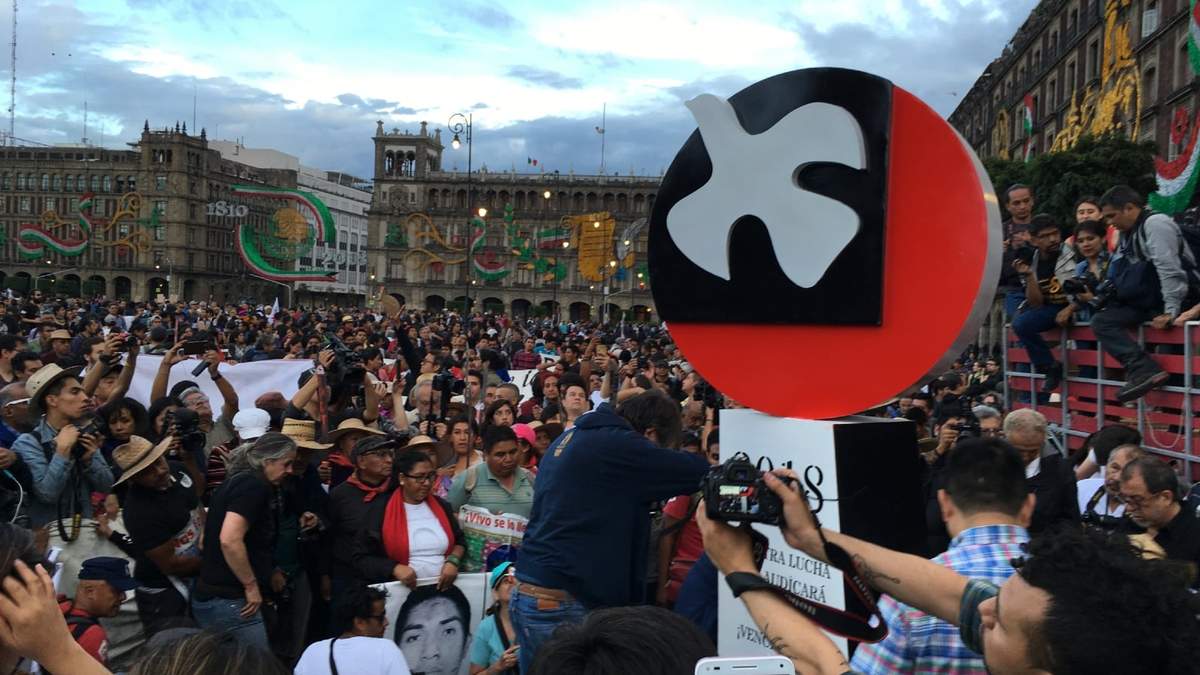 Mitin por el 2 de octubre en el Zócalo