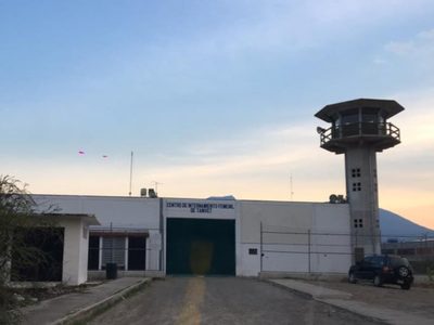Detectan brote de covid-19 en penal femenil de Coahuila