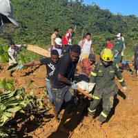 Aumentan a 34 los muertos por deslave en carretera de Colombia