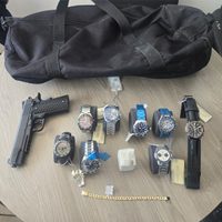 Detienen a dos hombres por asalto a joyería en Parque Delta